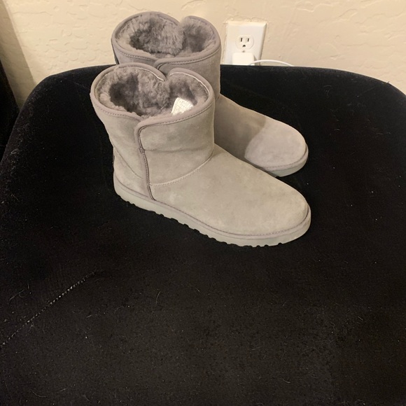 Slim Line Ladies UGGS - Picture 5 of 8